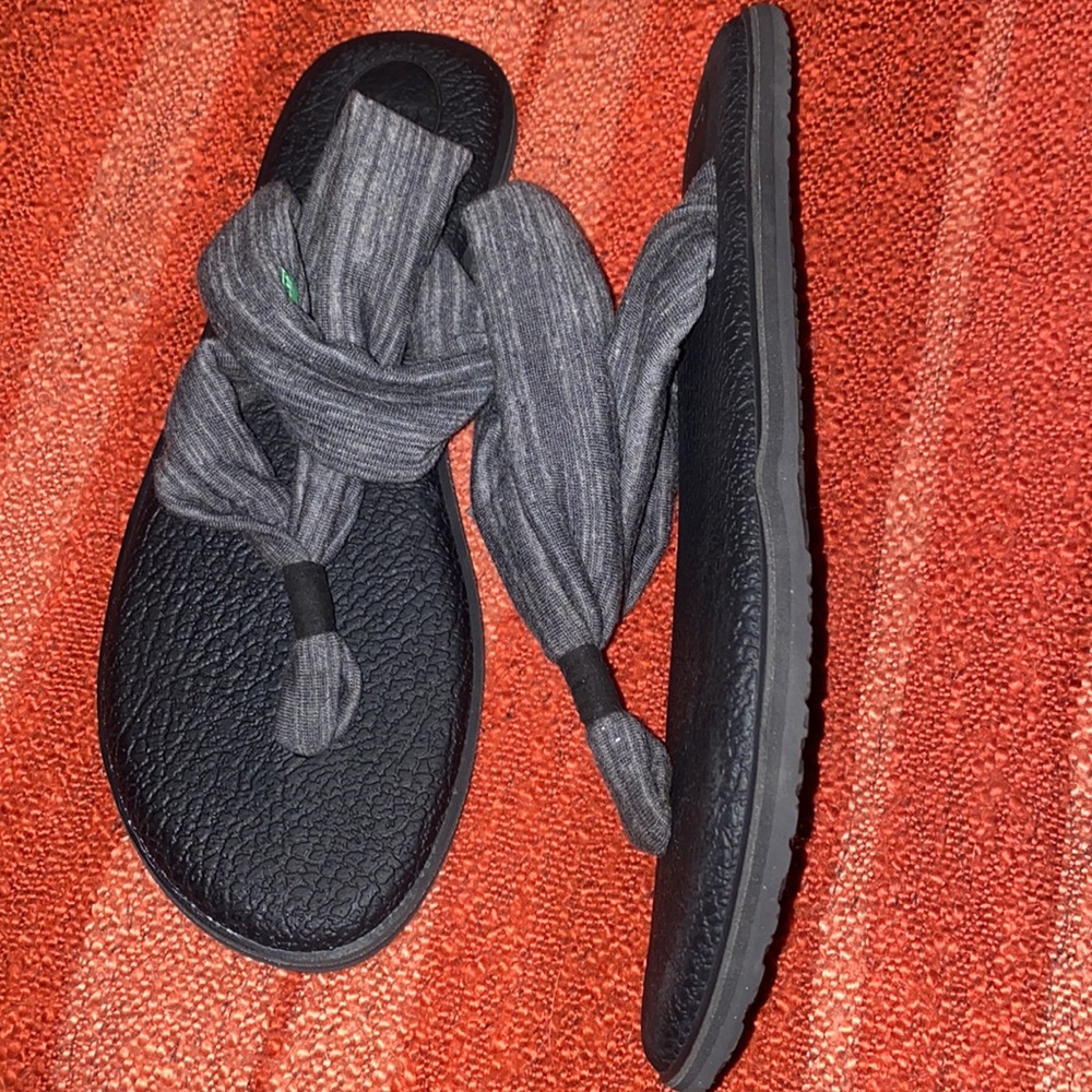 SANUK YOGA SANDALS SZ 10 NWOB